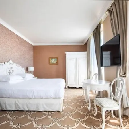 Chateau De La Tour 4*
