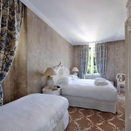 Chateau De La Tour Szálloda Cannes