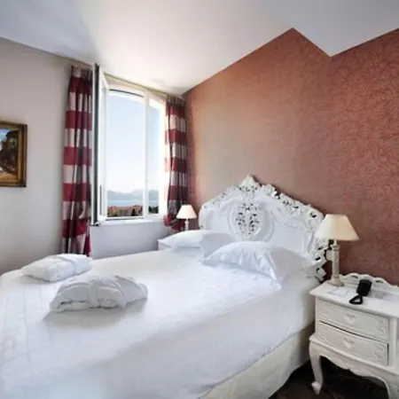 Chateau De La Tour Szálloda 4*