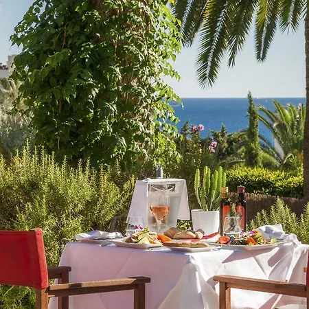 Chateau De La Tour Szálloda Cannes